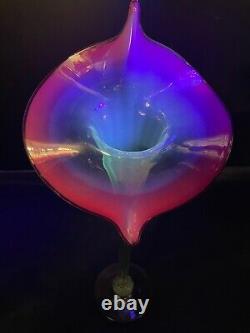 1900 Art Nouveau Hand Made Jack In The Pulpit Pink Vaseline & Uranium Glass Vase