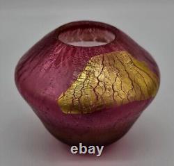 1992 Eickholt Iridescent RASPBERRY PINK Volcano Art Glass Vase