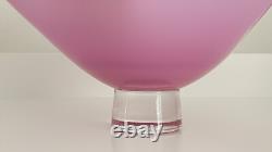 19-18 Gilles Jones Rosedale Glass Clear Footed Pink Black Rim Bowl Signed 21 cm