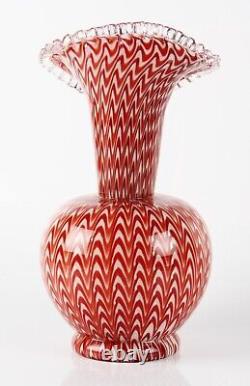 19th / 20th Century red and pink cased pulled zipper'Osiris' design glass vase