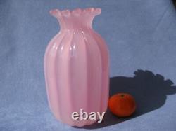 Archimede Seguso Murano Art Glass Alabastro Pink Opalino Vase Ribbed Body
