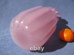 Archimede Seguso Murano Art Glass Alabastro Pink Opalino Vase Ribbed Body