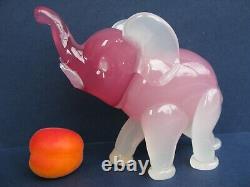 Archimede Seguso Rare Design Pink Alabastro Art Glass Elephant Seguso Label on