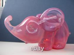 Archimede Seguso Rare Pink Opalescent Art Glass Lovely Dumbo Elephant Label on