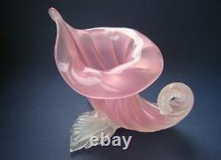 Archimede Seguso Vintage Murano Art Glass Pink Alabastro Cornucopia Shell Vase
