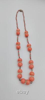 Art Deco Vintage Pink peking Glass Beads Necklace
