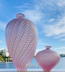 BERTIL VALLIEN KOSTA BODA Vase Set Minos Pink Glass Signed 1984, H4-10
