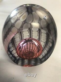 BREATHTAKINGPHILABAUM Art Glass Paperweight Dichroic in Lavender Pinks