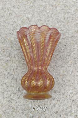 Barovier and Toso Murano Gold Leaf Pink Glass Vase, Cordonato d'Oro, 11cm