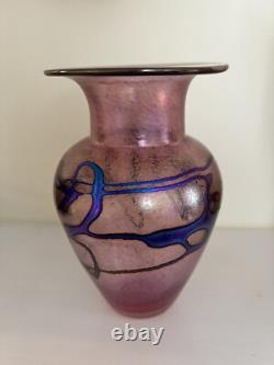 Beautiful Robert Held Canada Pink Art Glass Vase In Pink And Iridescent Blue
