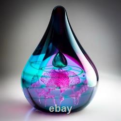 Caithness Glass Dignity Collectors Society Annual Paperweight 2001 Closed @ 1165