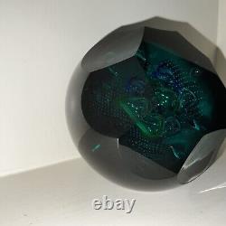 Collectors CAITHNESS PAPERWEIGHT INTO THE LIGHT MAGNUM SARAH PETERSON 2004 1.2
