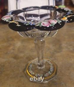 Early 20th Century English Art Glass Victorian Pink Roses Serving Compote Tazza Early 20th Century English Art Glass Victorian Pink Roses Serving Compote Tazza