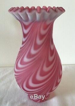Extremely Rare Vintage Fenton Art Glass Rose Satin Swirled Feather Lamp Shade