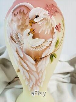 FENTON LIMITED EDITION 2007 BURMESE MOTHERS DAY VASE w DOVES 799 / 1950 SIGNED