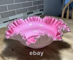 Fenton Peach Crest Vintage 13 Bowl With 2 Flower Vases 6.5 Pink & White Set