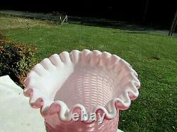 Fenton Pink Overlay Maize Corn Ribbon Crimped Glass Vase 7.25. H 1960 RARE