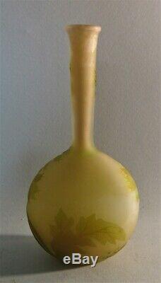 Fine 6.75 SIGNED GALLE Banjo-Form Pink & Yellow Cameo Glass Vase c. 1904