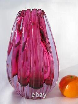 Flavio Poli Seguso Vetri Darte Model No 12024 Pink Lilac Ribbed Glass Vase 1958
