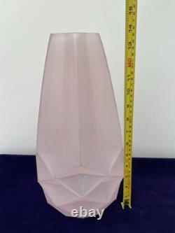 French Art Deco Pink Frosted Glass Vase (14)