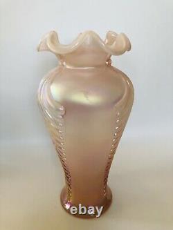 GORGEOUS 11 FENTON Pink Champagne Iridescent Opalescent Feather Vase