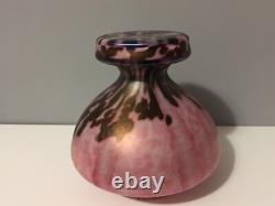 Glass Cameo Vase Art Pink