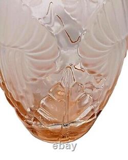 Hand Blown Art Deco Pierre d'Avesn French Pink Satin Calla Lily Art Glass Vase