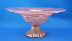 Iridescent pink Murano glass vase centerpiece 1900s attributed Glassworks Seguso