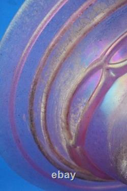Iridescent pink Murano glass vase centerpiece 1900s attributed Glassworks Seguso
