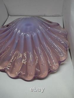 Italian Murano Art Glass Scallop Clam Shell Bowl Pink Opalescent 8 1/4 MCM