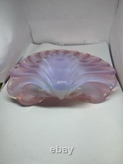 Italian Murano Art Glass Scallop Clam Shell Bowl Pink Opalescent 8 1/4 MCM