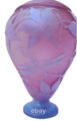 JOHN BARBER Pink Iridescent Art Glass Vase Hand blown Signed'93