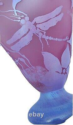 JOHN BARBER Pink Iridescent Art Glass Vase Hand blown Signed'93