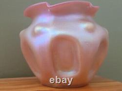 Kralik Czech Art Glass Pink Glatt Silberiris 5.5H x 6T Vase Great Iridescence