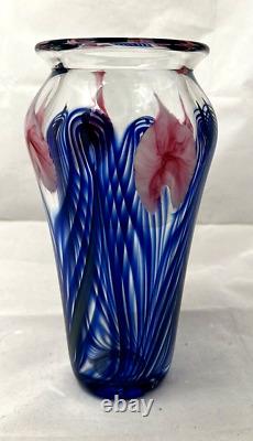 Lotton Studios Pink & Cobalt Floral Leaf & Vine Art Glass Vase-ca1995 -exc Cond