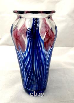 Lotton Studios Pink & Cobalt Floral Leaf & Vine Art Glass Vase-ca1995 -exc Cond