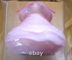 MNT+PERFVINTAGE30'sFENTON GLASSPEACH BLOWXTRASRC8#187VASE