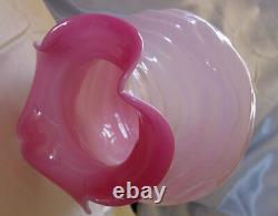 MNT+PERFVINTAGE30'sFENTON GLASSPEACH BLOWXTRASRC8#187VASE