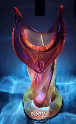 Murano Hand Blown Italian Pink Art Glass Stretched Ribbed Flared Vase Bullicante