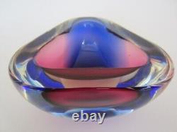 Oball Murano faceted blue pink Sommerso heavy triangular art glass bowl