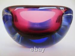 Oball Murano faceted blue pink Sommerso heavy triangular art glass bowl