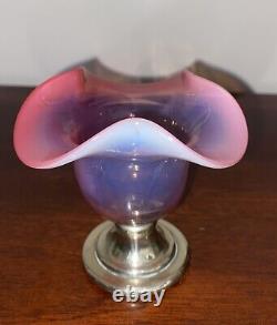 Opalescent & Pink Uranium Posy Vase/Salt cellar