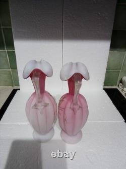 Pair of antique Thomas Webb & Sons Burmese glass vases from late 19th century