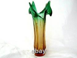 RARE sommerso ribbed & twisted art glass leaf vase green in pink Czech Hospodka