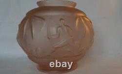 Rare Art Deco Pink Satin Glass Vase by Pierre D'Avesn, Hunting Scene 7