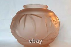 Rare Art Deco Pink Satin Glass Vase by Pierre D'Avesn, Hunting Scene 7