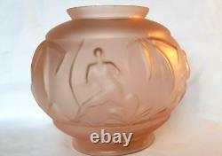 Rare Art Deco Pink Satin Glass Vase by Pierre D'Avesn, Hunting Scene 7