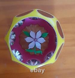 Rare L. E. PERTHSHIRE TRIPLE OVERLAY FLOWER 1977 Paperweight-No 220