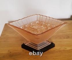Rare Original Art Deco Wyndham Pink Frosted Vase with Plinth & Frog by Bagley