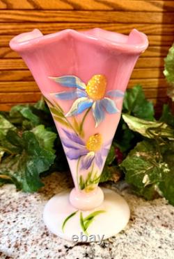 SCARCE FentonGIFT SHOP EXC. ROSALENE FLORAL FLARED TRUMPET VASE 2004